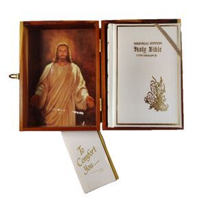 Vintage 1976 Holy Bible Cedar Box Memorial Edition Red Letter Concordance